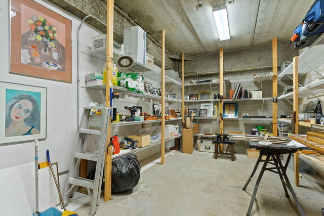 Building Photo - 45 E Cedar St
