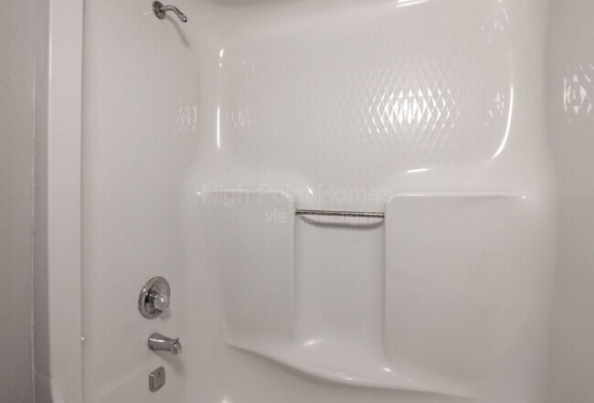 Building Photo - 90 Park St