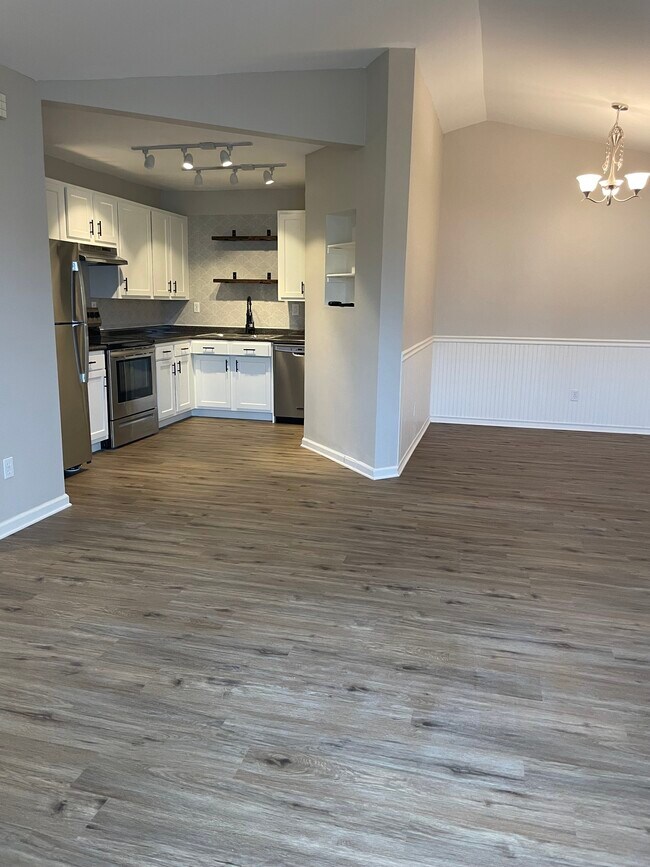 Building Photo - 5223 Breezewood Arch