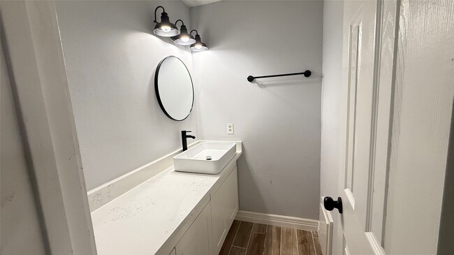 Building Photo - 4202 Junker St