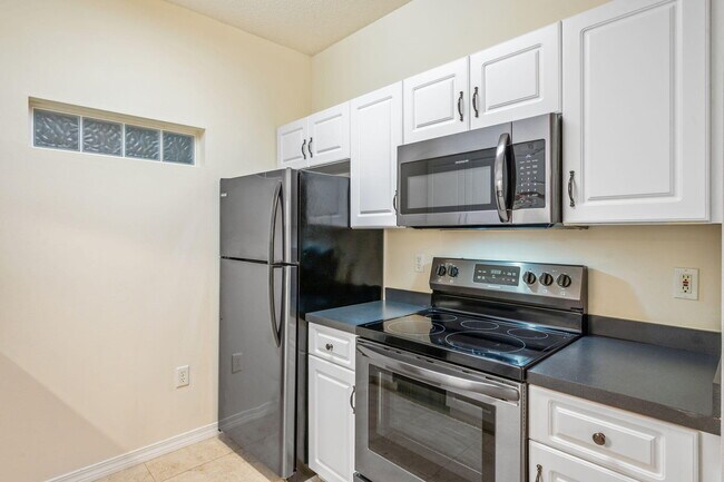 Building Photo - 1501 Partin Dr N