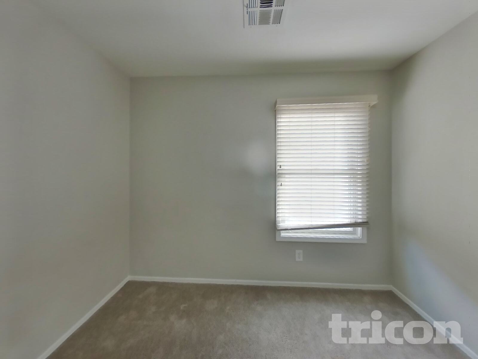 Building Photo - 2323 Grenadine Rd