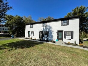 Building Photo - 17-21 Seminole Drive Tri-Plex