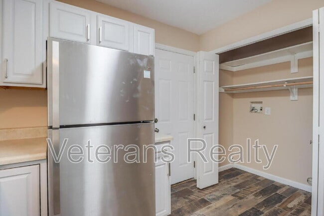 Building Photo - 1859 Brasher Rd