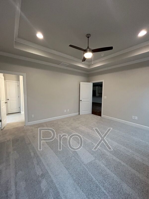 Building Photo - 2400 Salmon St