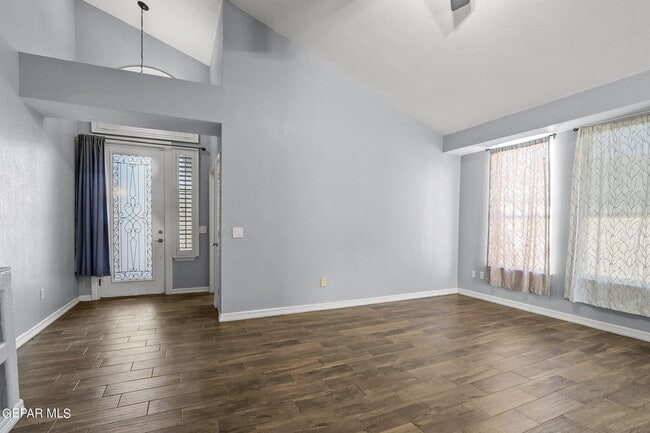 Building Photo - 12448 Tierra Madre Rd