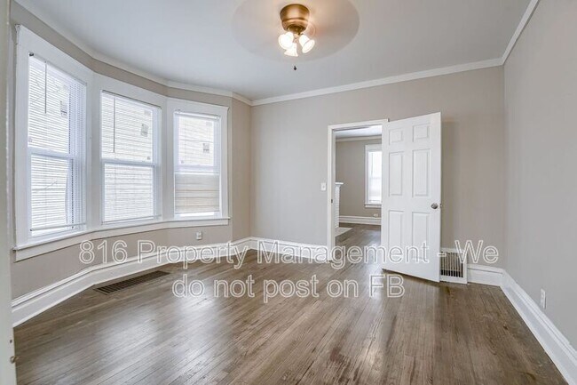 Building Photo - 800 E 33rd St