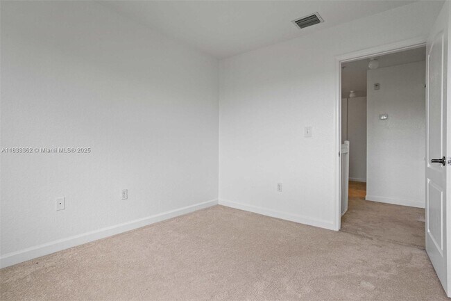 Building Photo - 17640 NW 73rd Ave