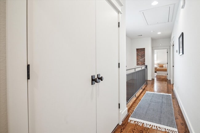 Building Photo - 1613 Prospect St