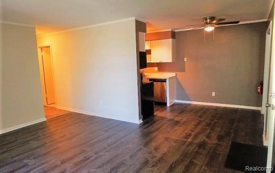 Building Photo - 34633 Clarkson Dr E