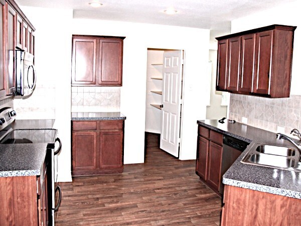 Building Photo - 9213 Whistlewood Dr