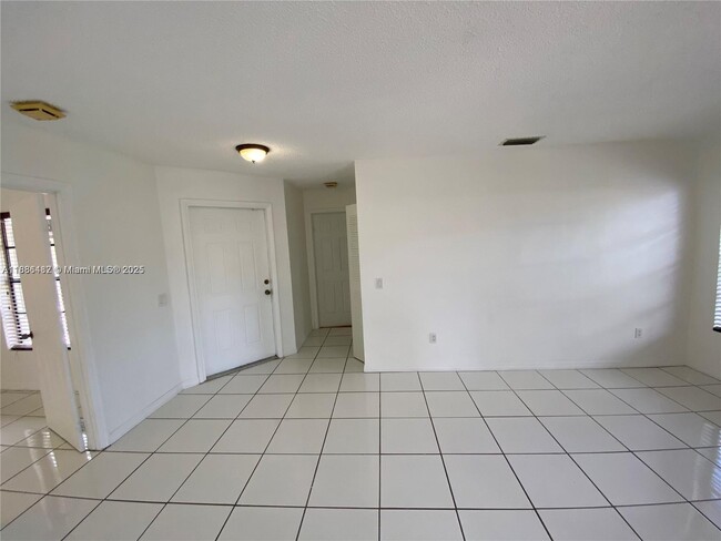 Building Photo - 14965 SW 49th Ln