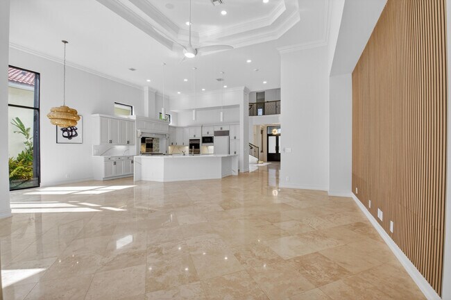 Building Photo - 17921 Villa Club Way