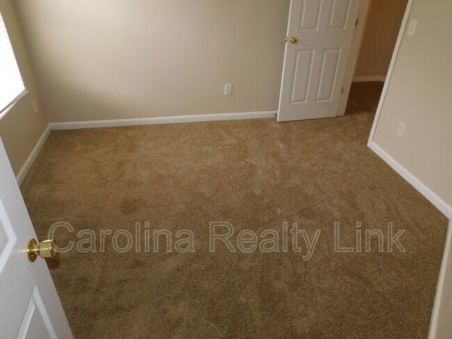 Building Photo - 3131 Decapolis Dr