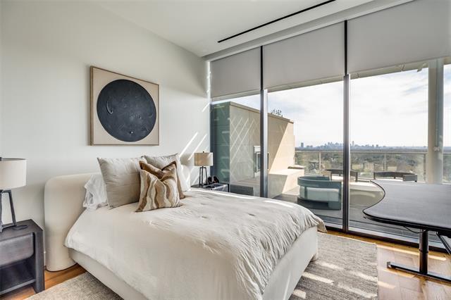 Building Photo - 8119 Douglas Ave