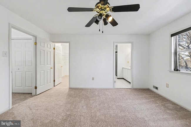 Building Photo - 1522 Isaacs Ct