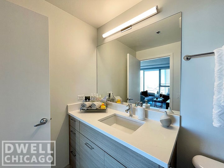 Building Photo - 216 N Canal St