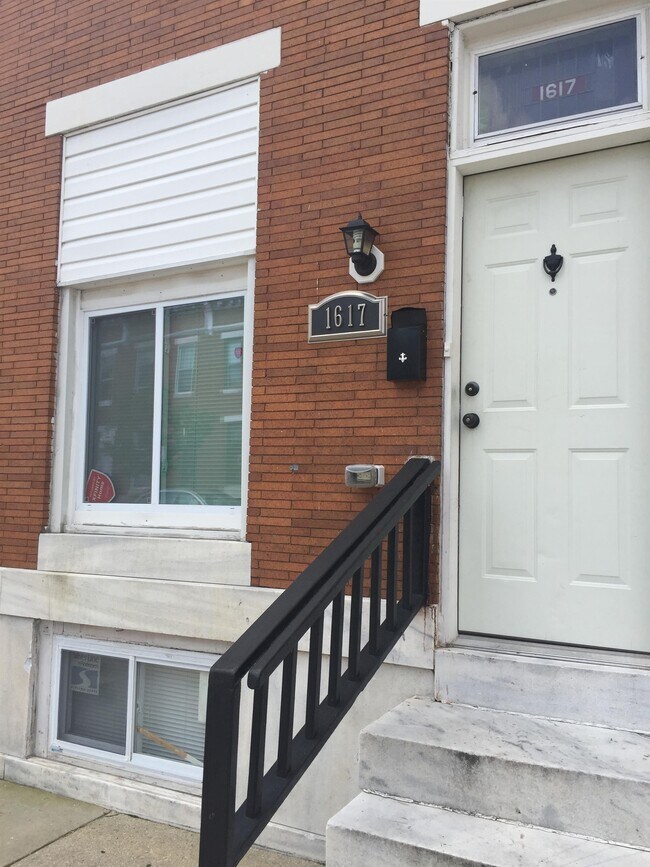 Building Photo - 1617 Darley Ave