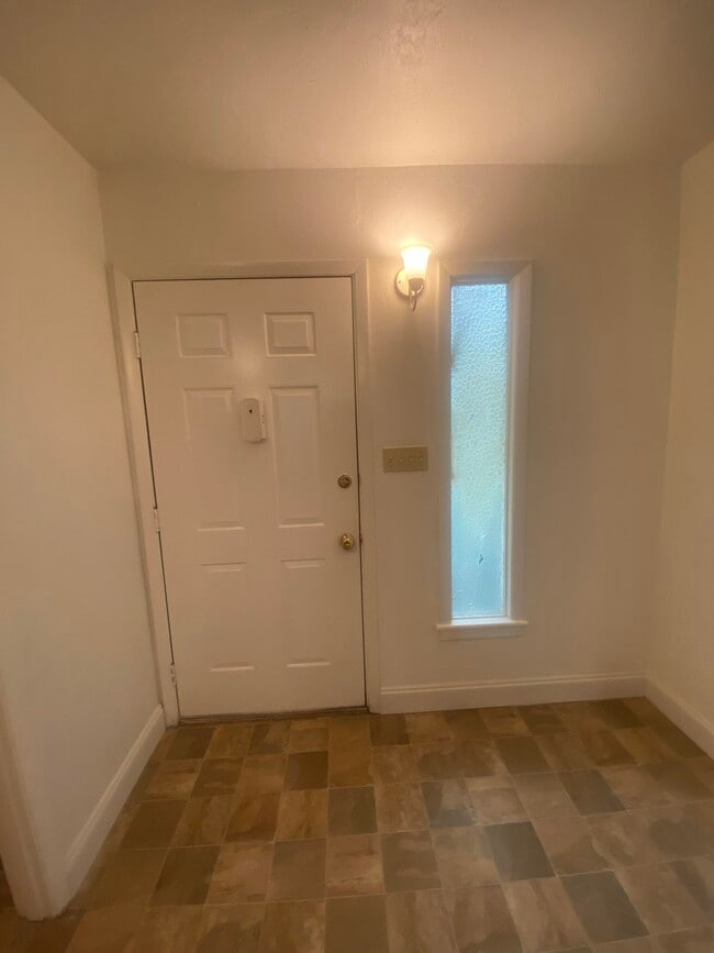 Building Photo - 2869 Blairstone Ct