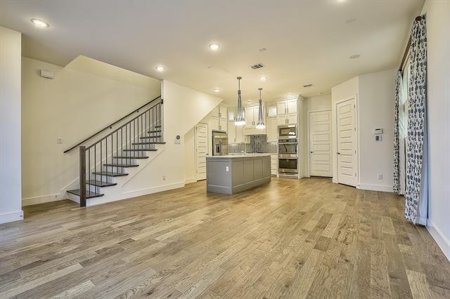 Building Photo - 8080 Ingram Dr