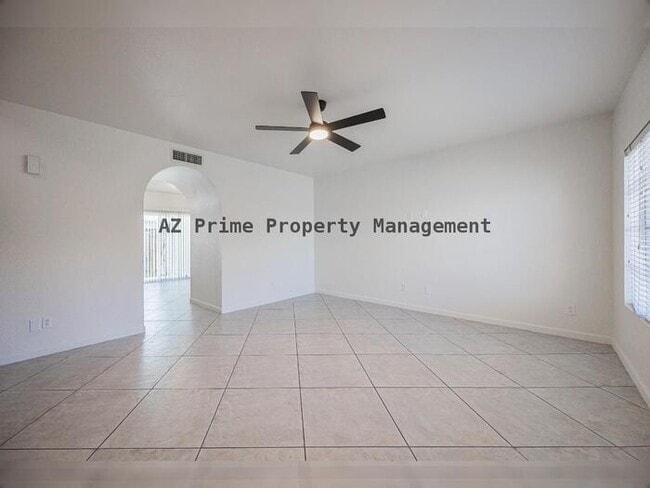 Building Photo - 7801 N 44th Dr