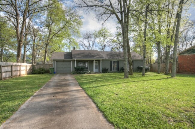 Building Photo - 15125 Balsam Dr SE