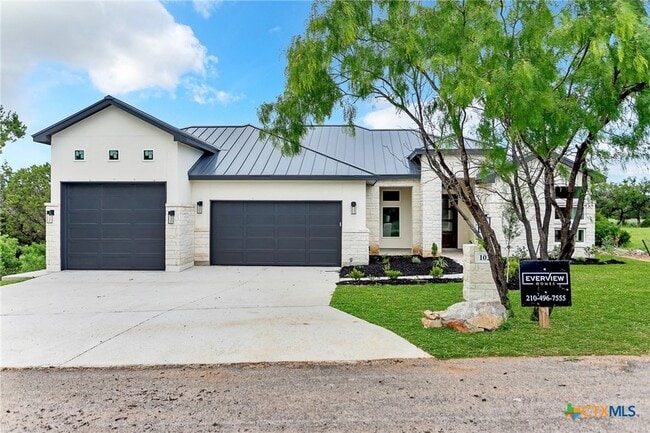 Building Photo - 102 Prairie