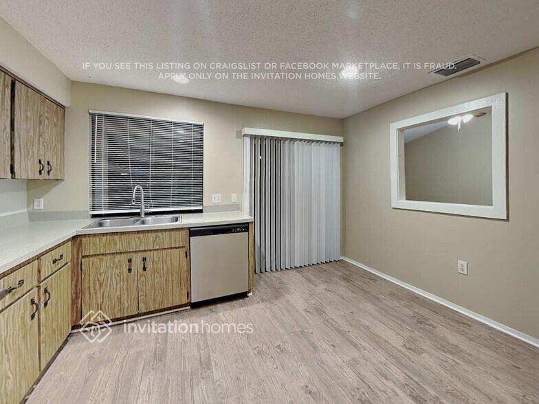 Building Photo - 13719 Whitby Rd