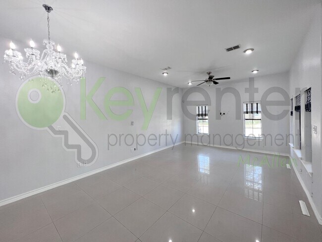 Building Photo - Beautiful 4B/2.5B Home in Mcallen