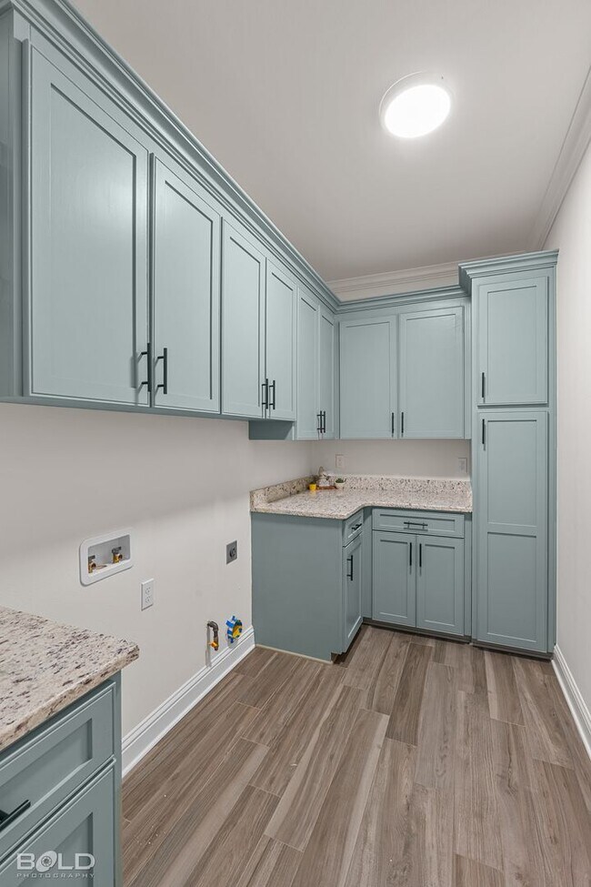 Building Photo - Gorgeous Home For Rent!!
