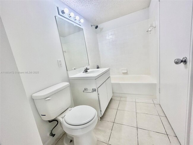 Building Photo - 6292 La Costa Dr