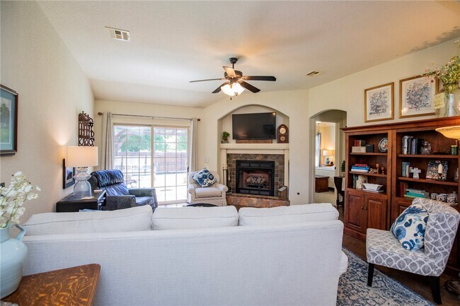 Building Photo - 3739 W Mahogany Dr