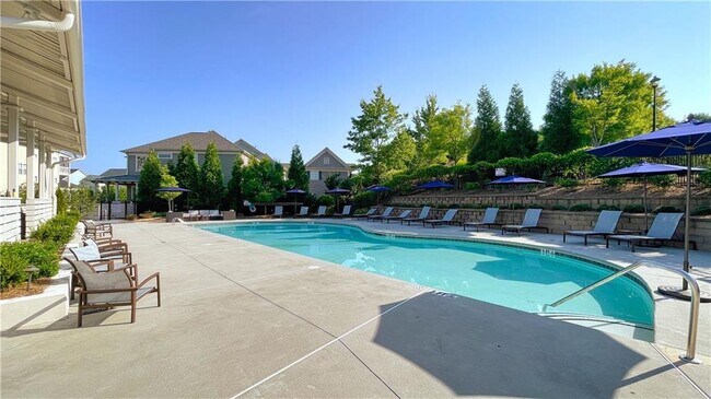 Building Photo - 6030 Richwood Cir