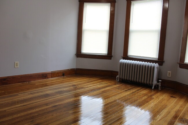 Building Photo - 45 Grandview Terrace