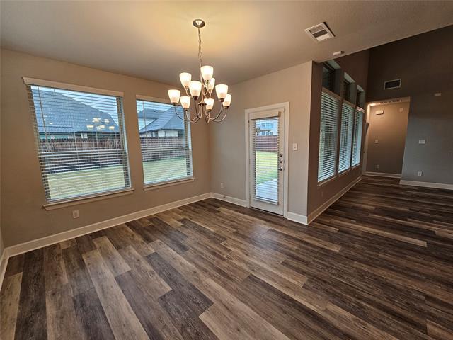 Building Photo - 1740 Jamestown Dr