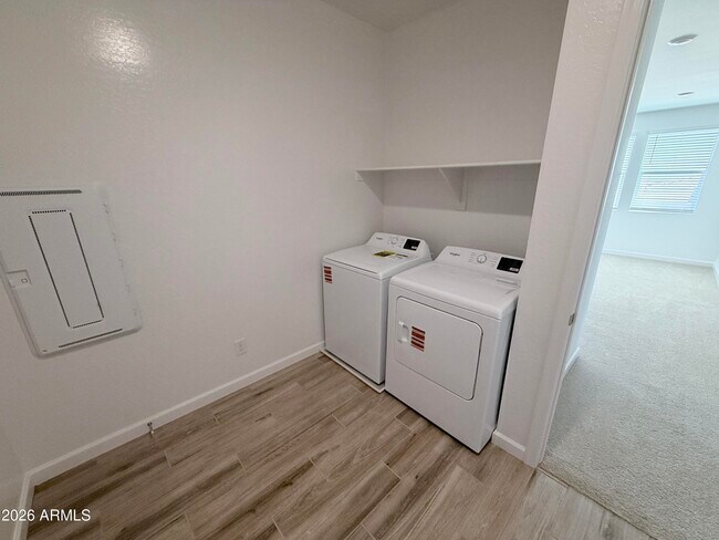 Building Photo - 7022 W Pinnacle Vista Dr