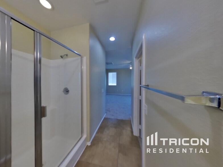 Building Photo - 3669 Karissa Heights Pl
