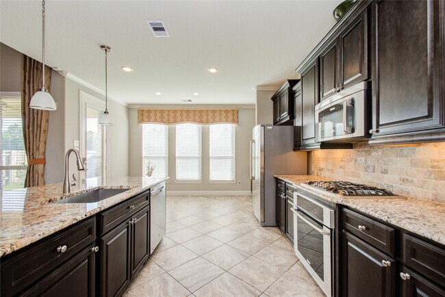 Building Photo - 13123 Hazelwood Hollow Dr