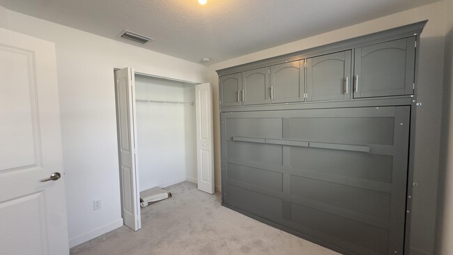 Building Photo - 4230 Napoli Lake Dr