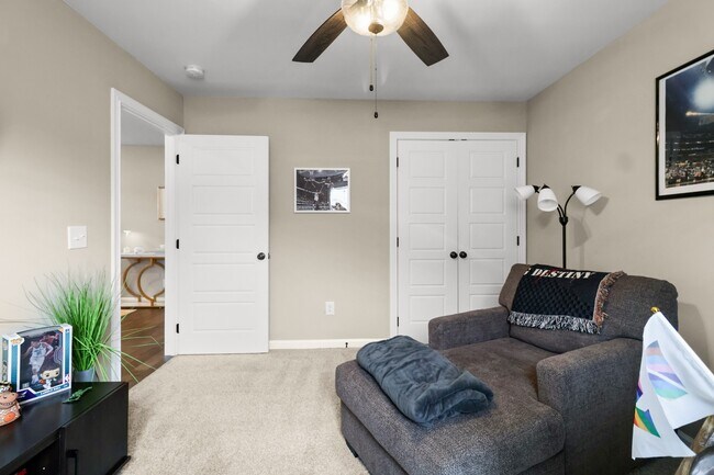 Building Photo - 1278 Magnum Dr