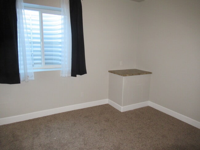 Building Photo - 8007 Briarthorn Ln