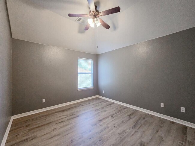Building Photo - 508 Hidden Brook Ln