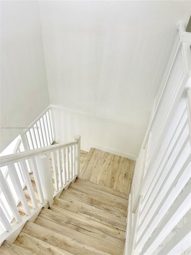 Building Photo - 1831 SW 145th Ave