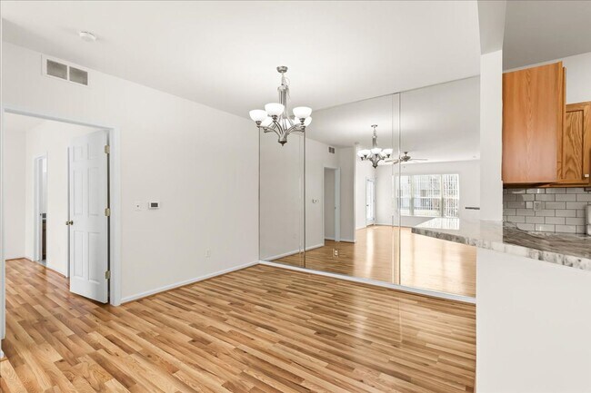 Building Photo - 17104 Chesapeake Cir