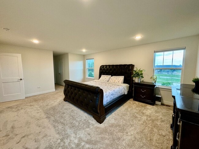 Building Photo - Newly Built 5-bedroom featuring luxe finishes and a spa-inspired master suite.