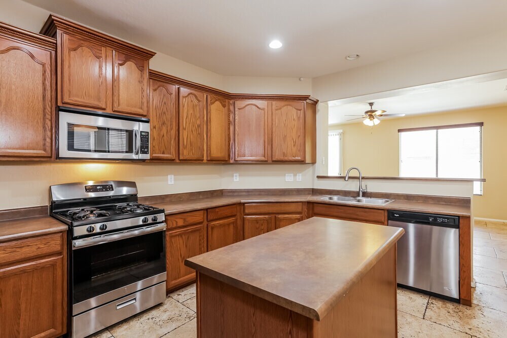 Building Photo - 7117 W Sophie Ln