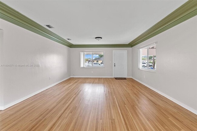 Building Photo - 1221 NW 34th Ave
