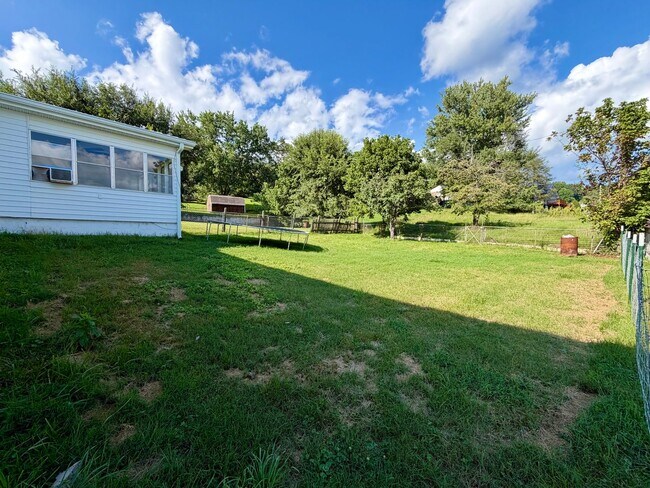 Building Photo - 320 Independence Dr
