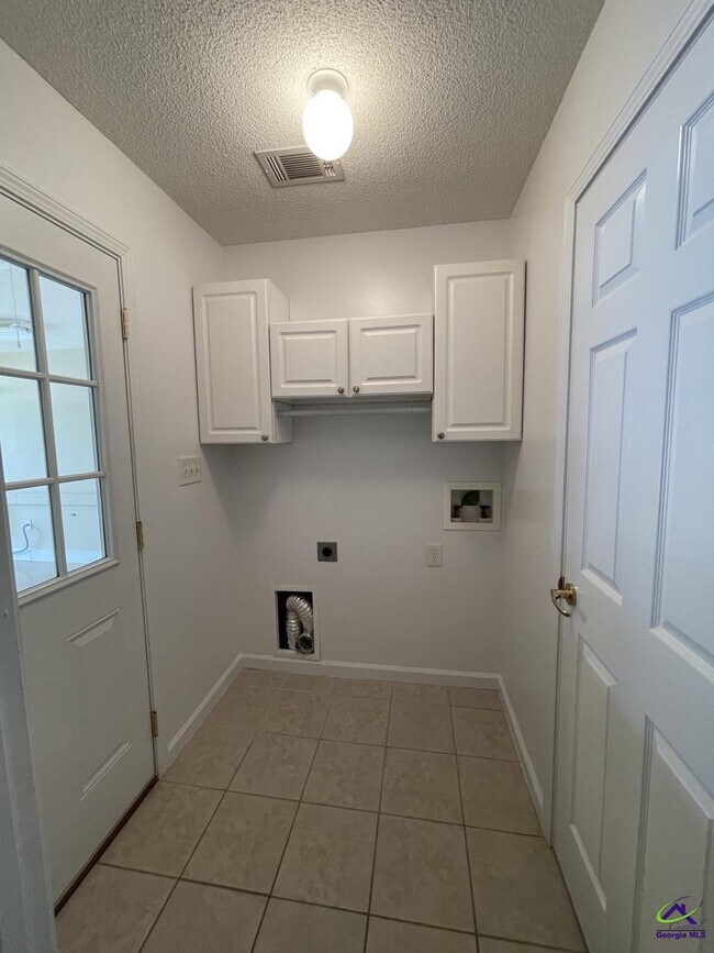 Building Photo - 200 S Houston Springs Blvd