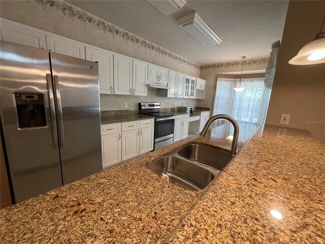 Building Photo - 4431 NW 35th St